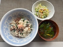 令和7年3月菜の花と牛肉の混ぜご飯